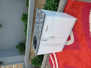 Meza Ya Jikoni Nzuri Sana