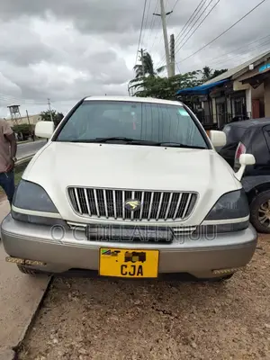 Toyota Harrier 2003 White