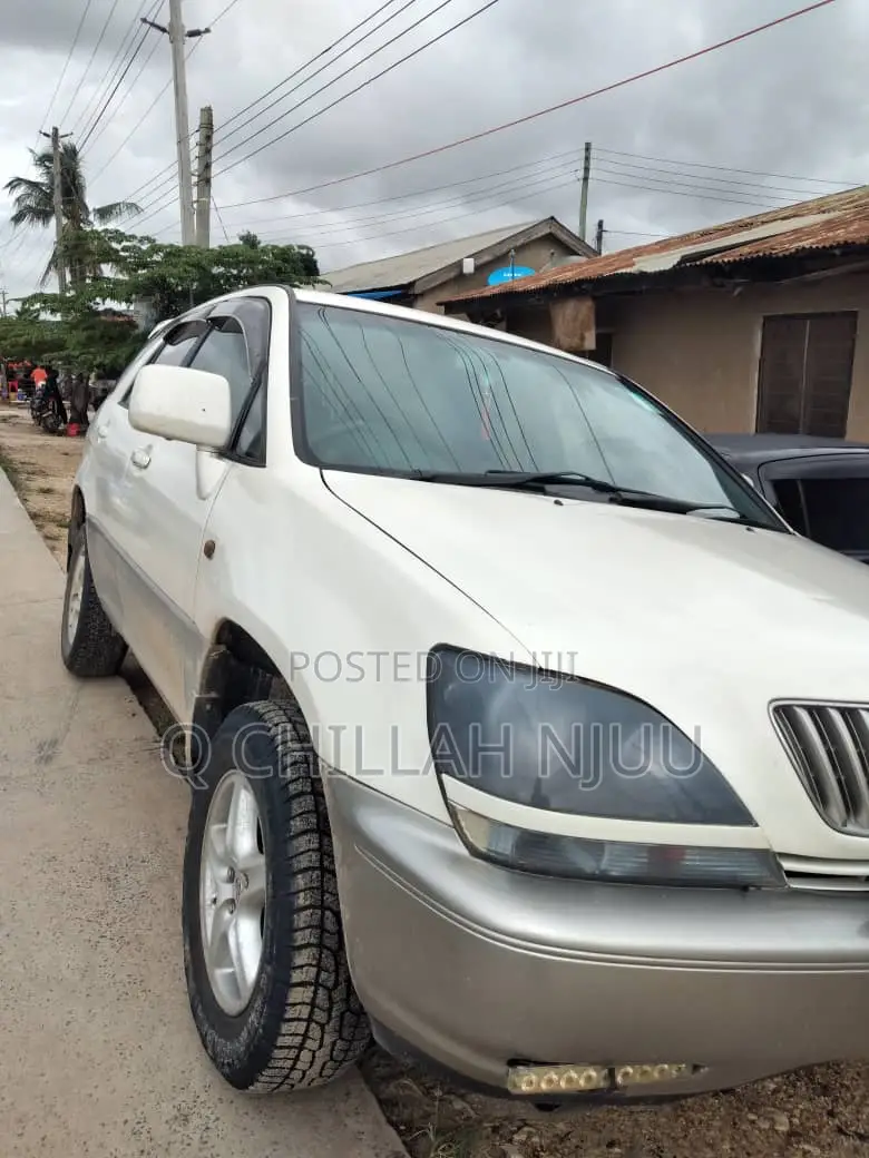Toyota Harrier 2003 White