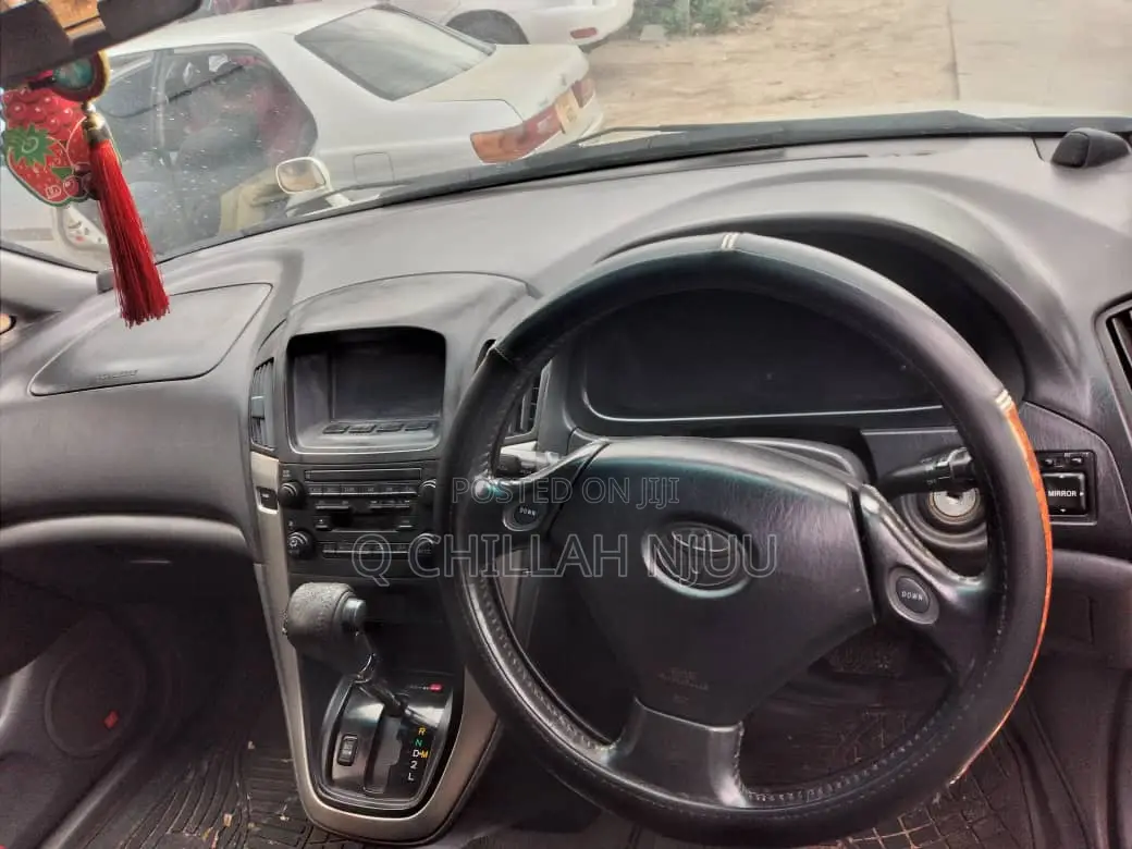 Toyota Harrier 2003 White