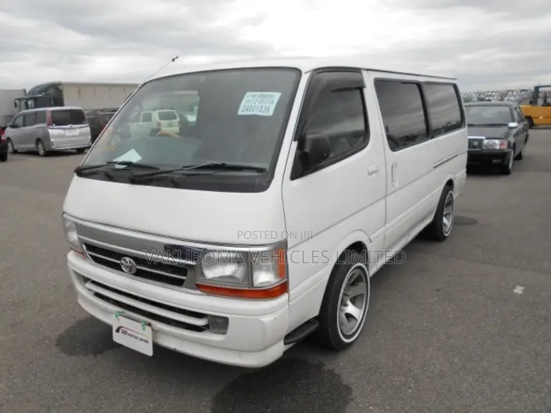 Toyota HiAce 2004 White