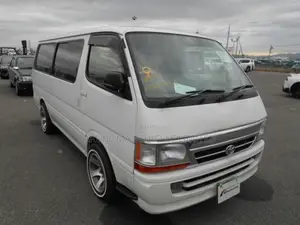 Toyota HiAce 2004 White