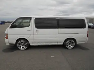 Toyota HiAce 2004 White