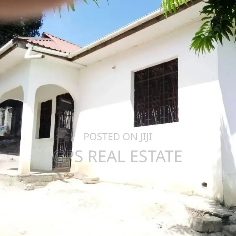 3bdrm House in Kimara Suka, Kinondoni for sale