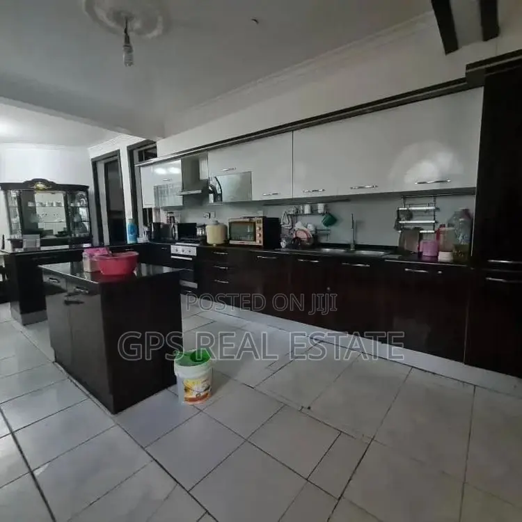 4bdrm Mansion in Mbezi Beach, Kinondoni for sale