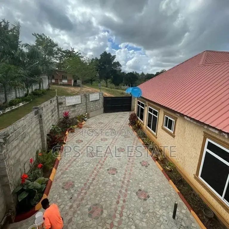 3bdrm House in Pugu Kajiungeni, Ilala for sale