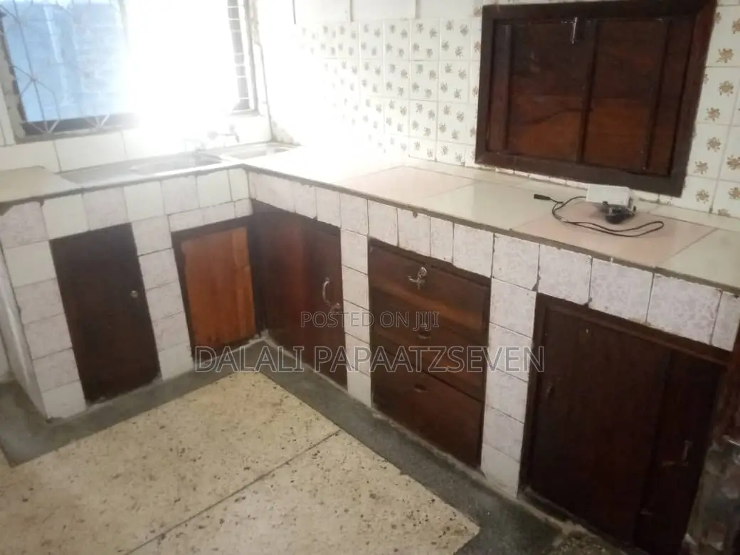 4bdrm House in Dalalipapaatzseven, Kijitonyama for rent