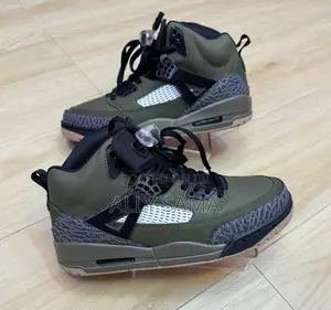 Jordan Mens Sneakers Original