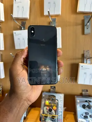 Apple iPhone XS 64 GB Black