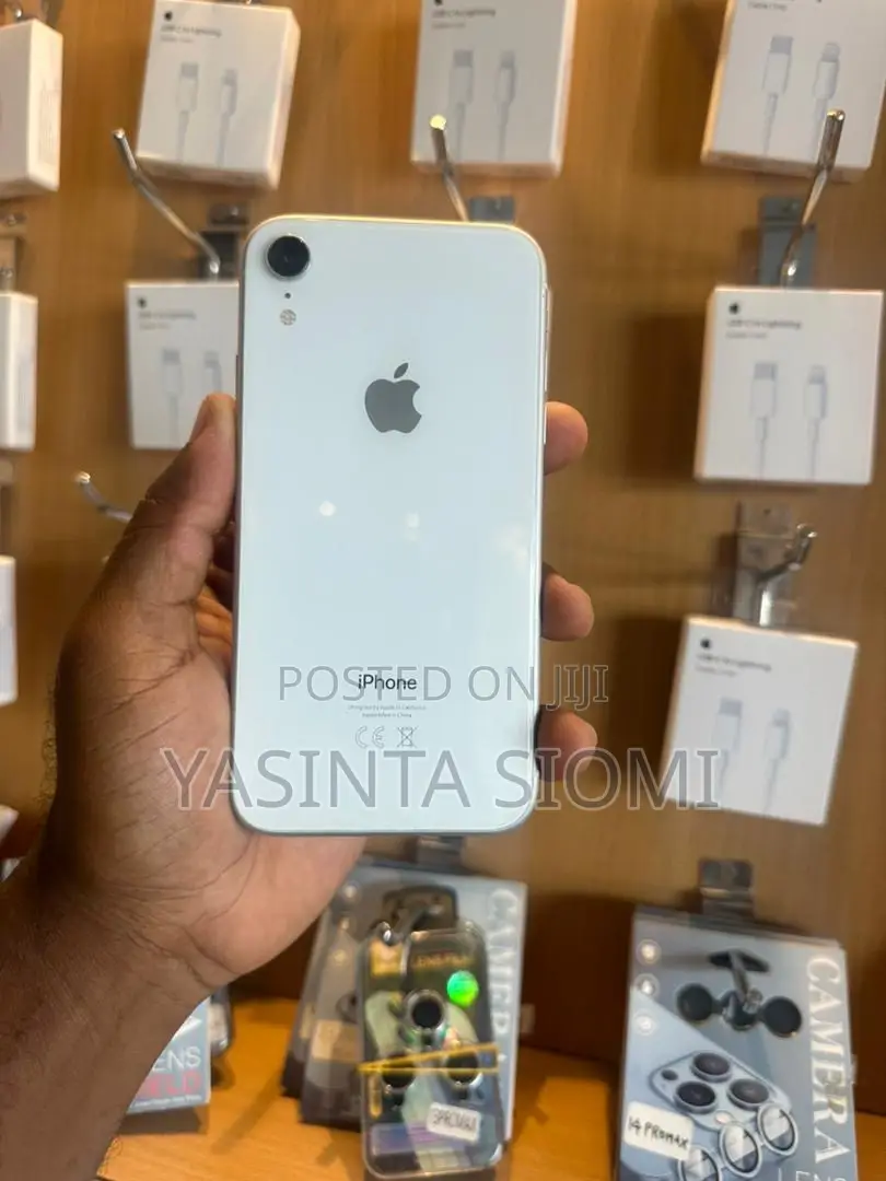 Apple iPhone XR 64 GB White