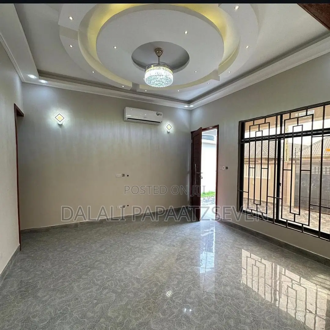 3bdrm House in Dalalipapaatzseven, Bunju for sale