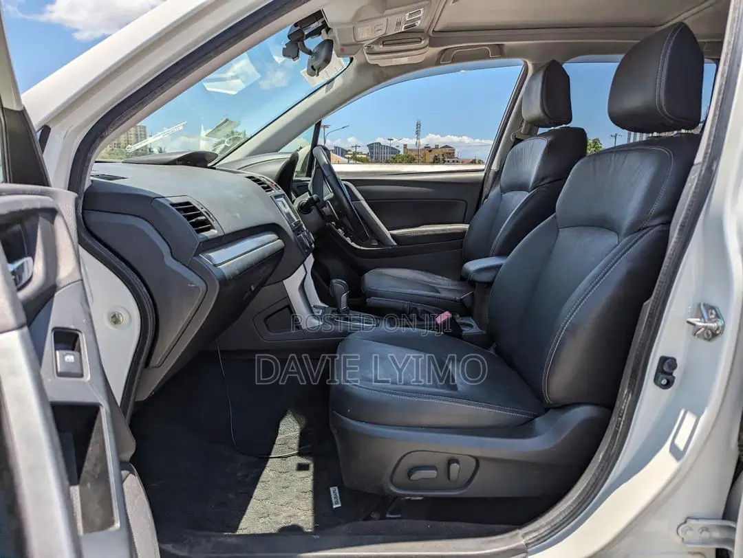 Subaru Forester 2013 Pearl