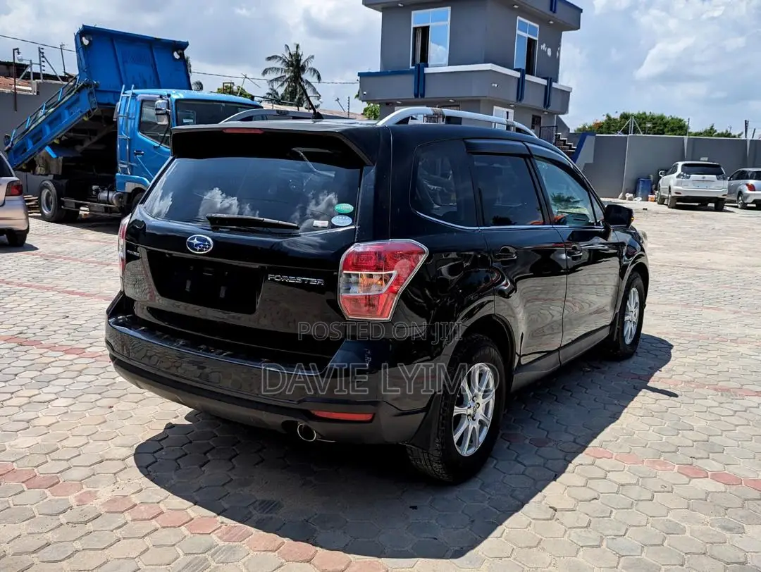 Subaru Forester 2013 Black