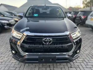 Toyota Hilux 2021 Black