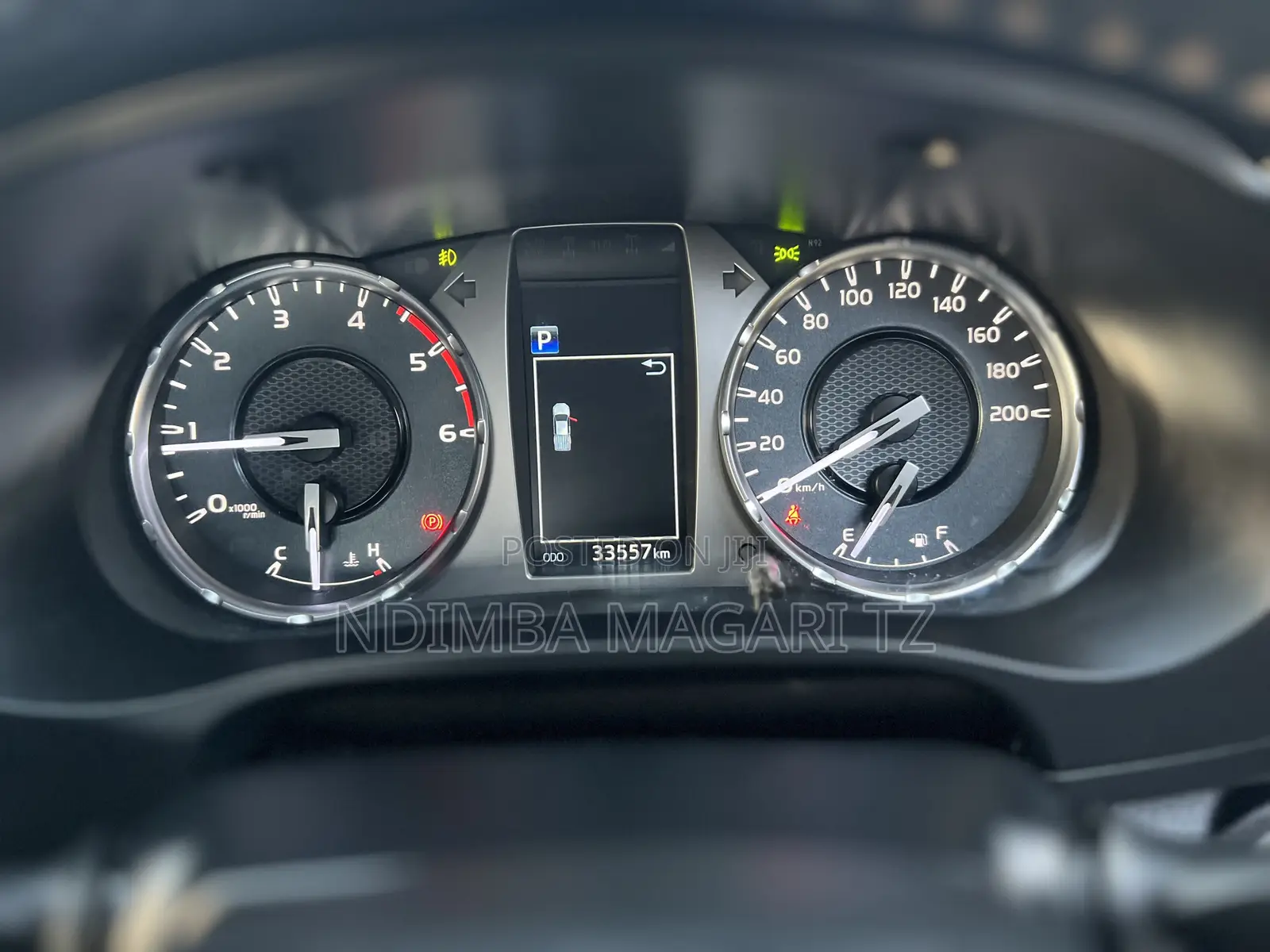 Toyota Hilux 2021 Black