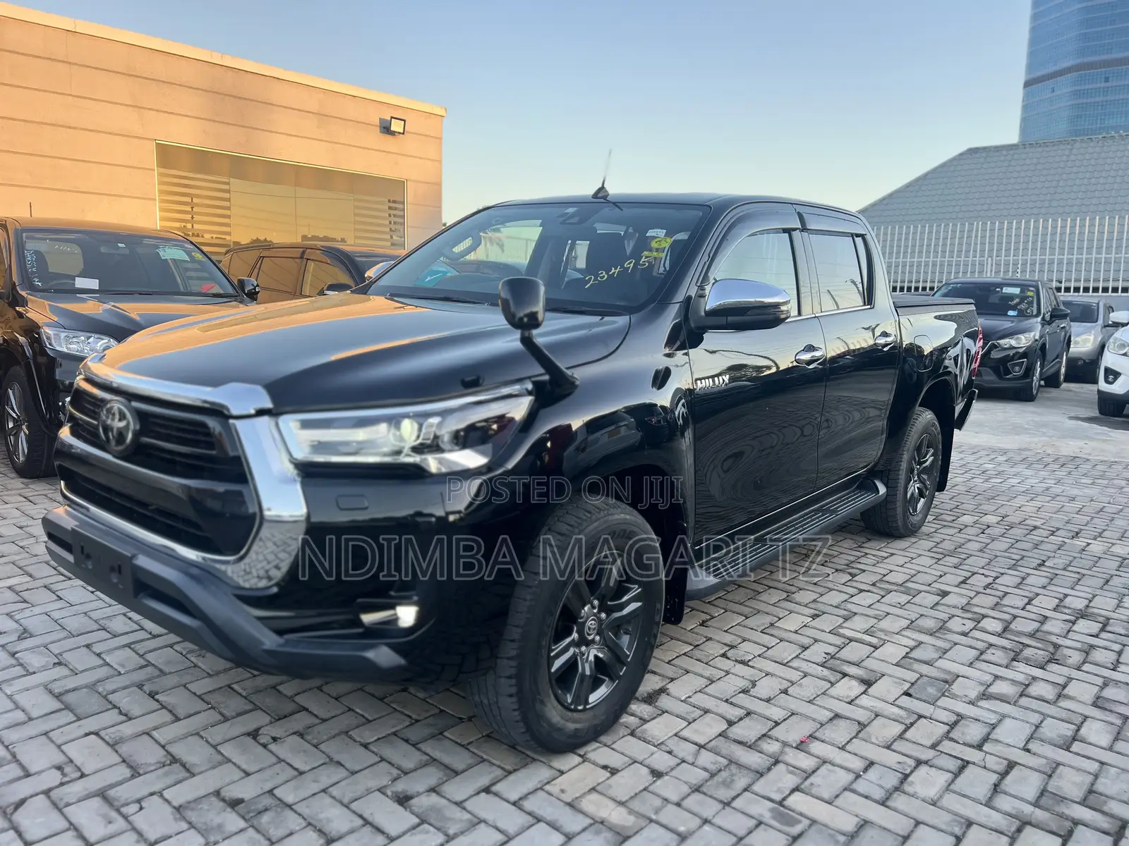 Toyota Hilux 2021 Black