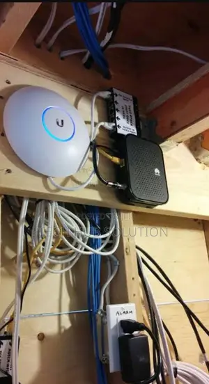 Ubiquiti U6 Plus