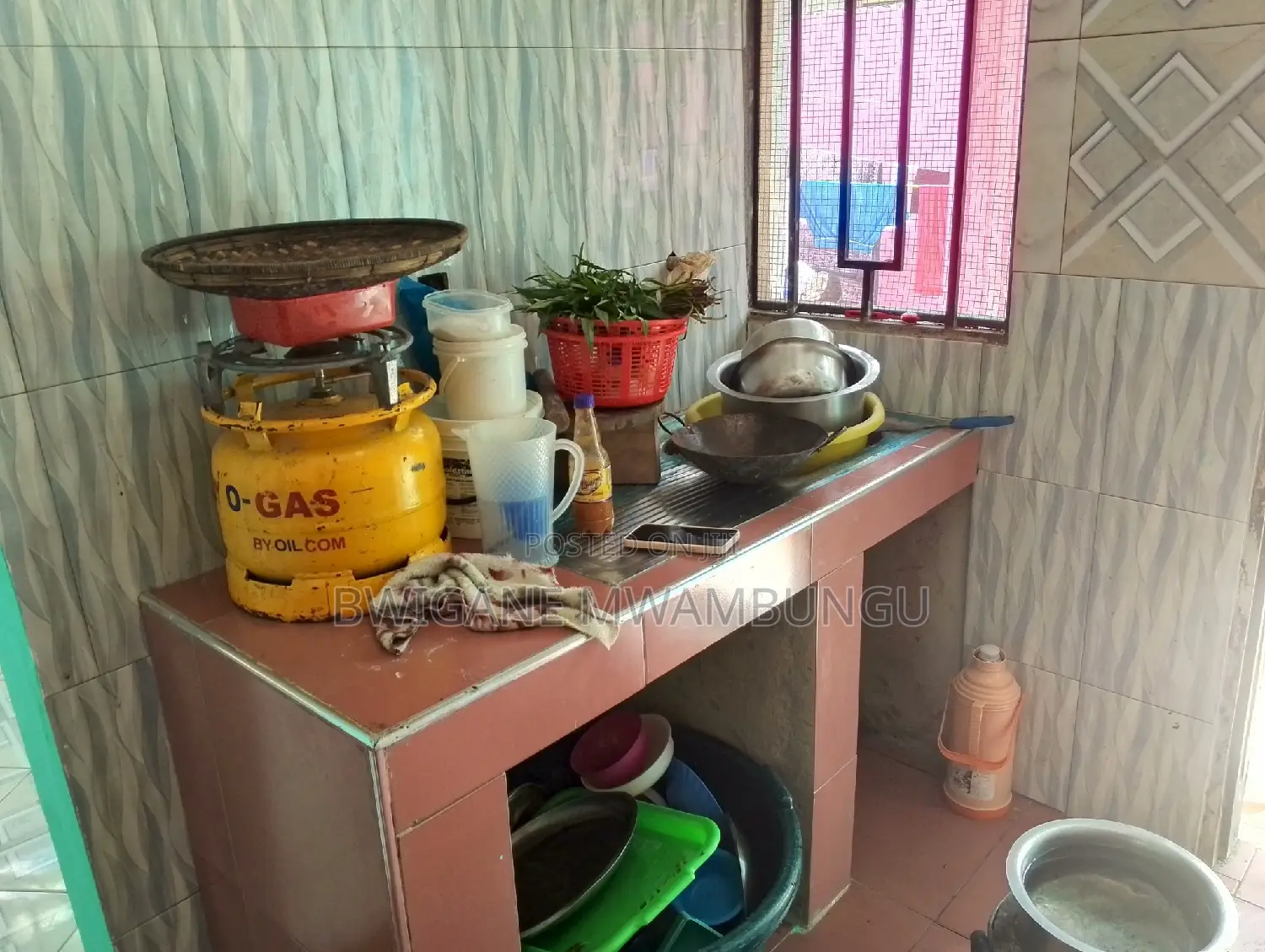 Furnished 3bdrm Apartment in Mwambungu Broker, Mbagala for sale