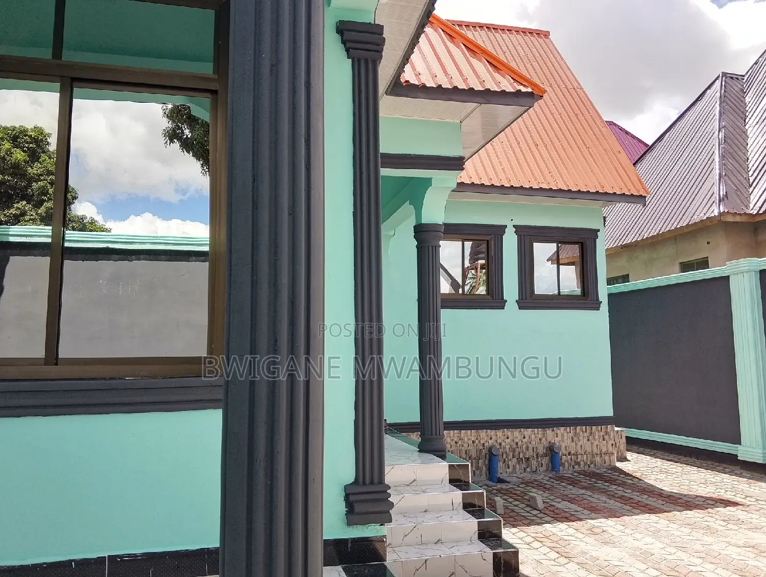 Furnished 4bdrm Apartment in Mwambungu Broker, Mbagala for sale
