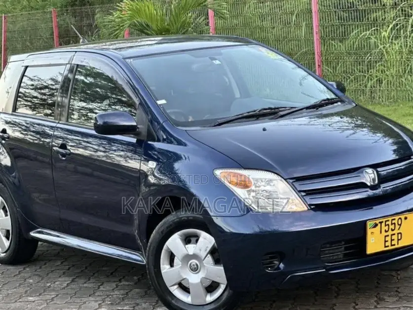 Toyota IST 2006 Blue