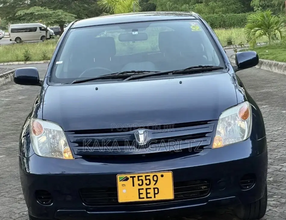 Toyota IST 2006 Blue