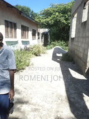 Kiwanja Sqmita 400 Kinauzwa Milioni 6.5 Majohe Chuo Rada .