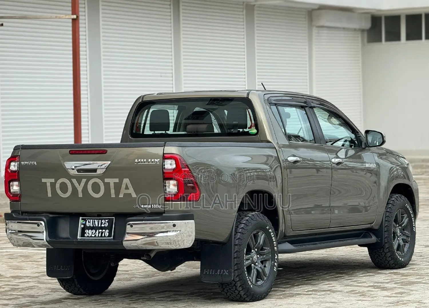 Toyota Hilux 2022 Gray