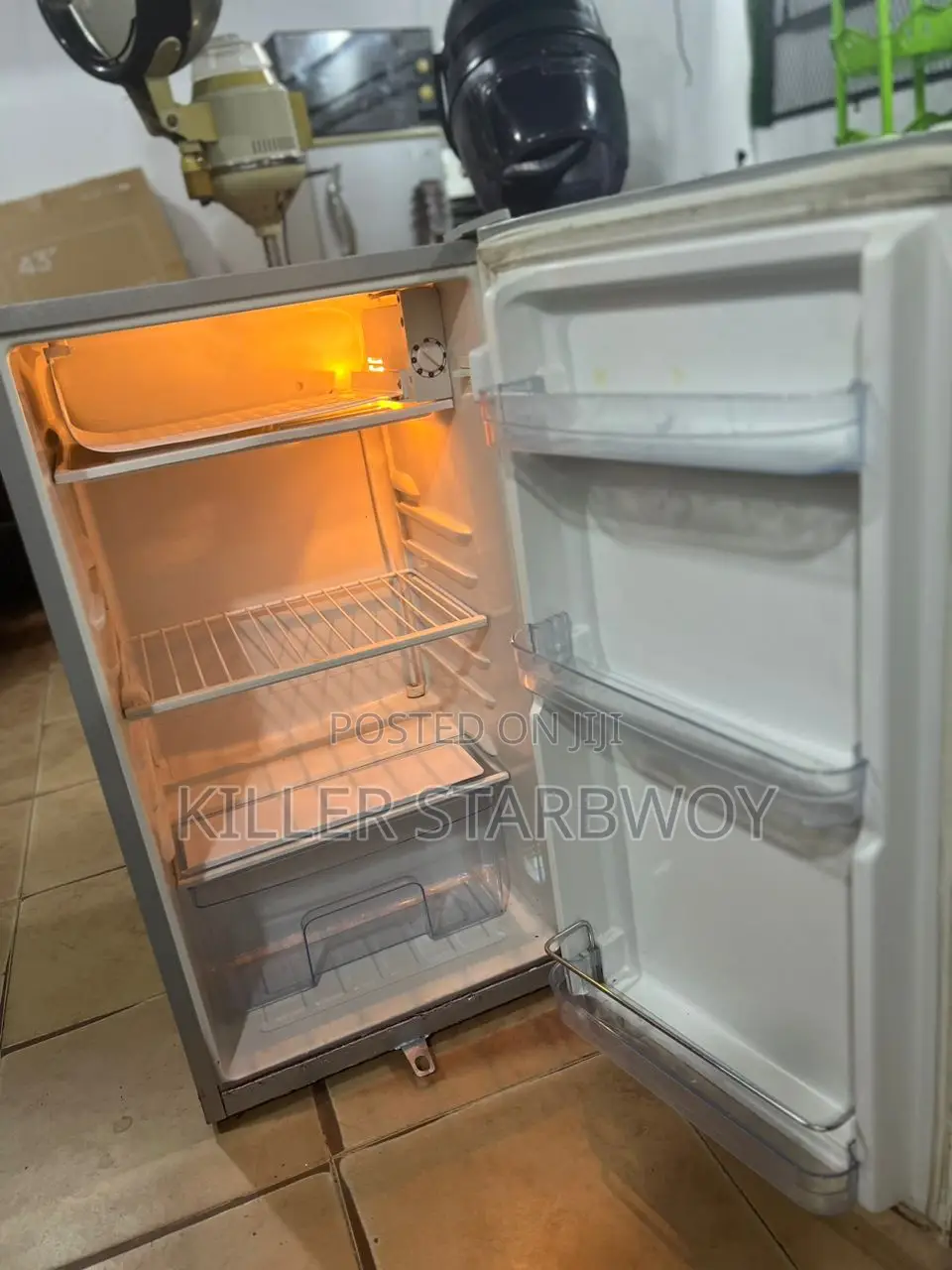 Single Door Clean Kampuni Boss