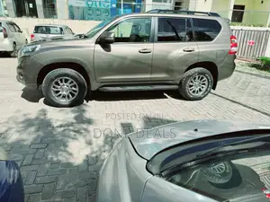 Toyota Land Cruiser Prado 2012 Gold