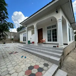 4bdrm House in Madale, Kinondoni for sale