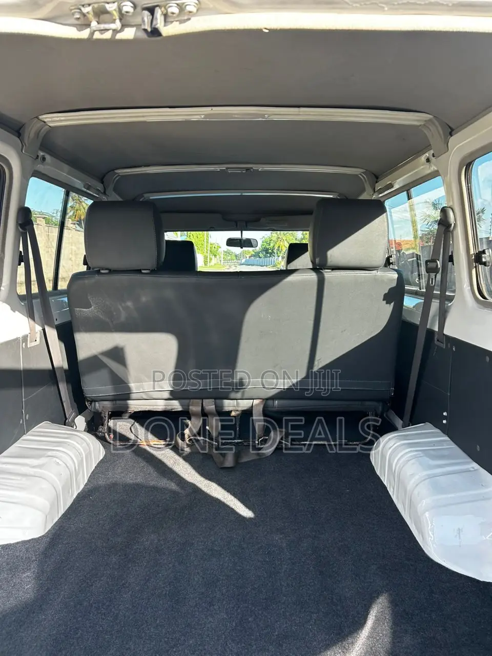 Toyota Land Cruiser 2011 White