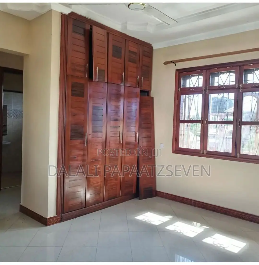 4bdrm House in Dalalipapaatzseven, Kinondoni for rent
