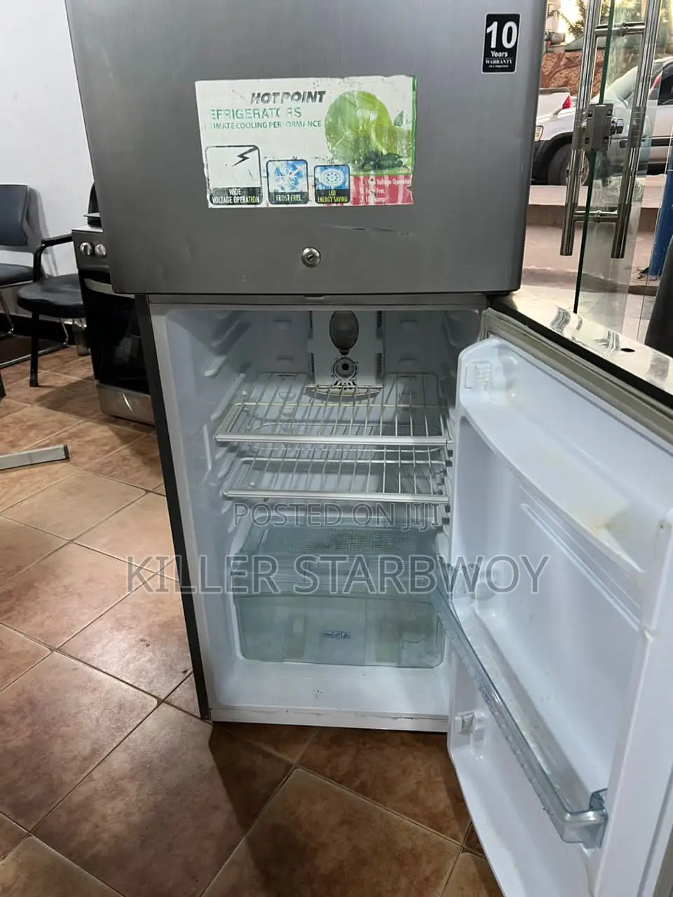 Von Fridge Kali Sana