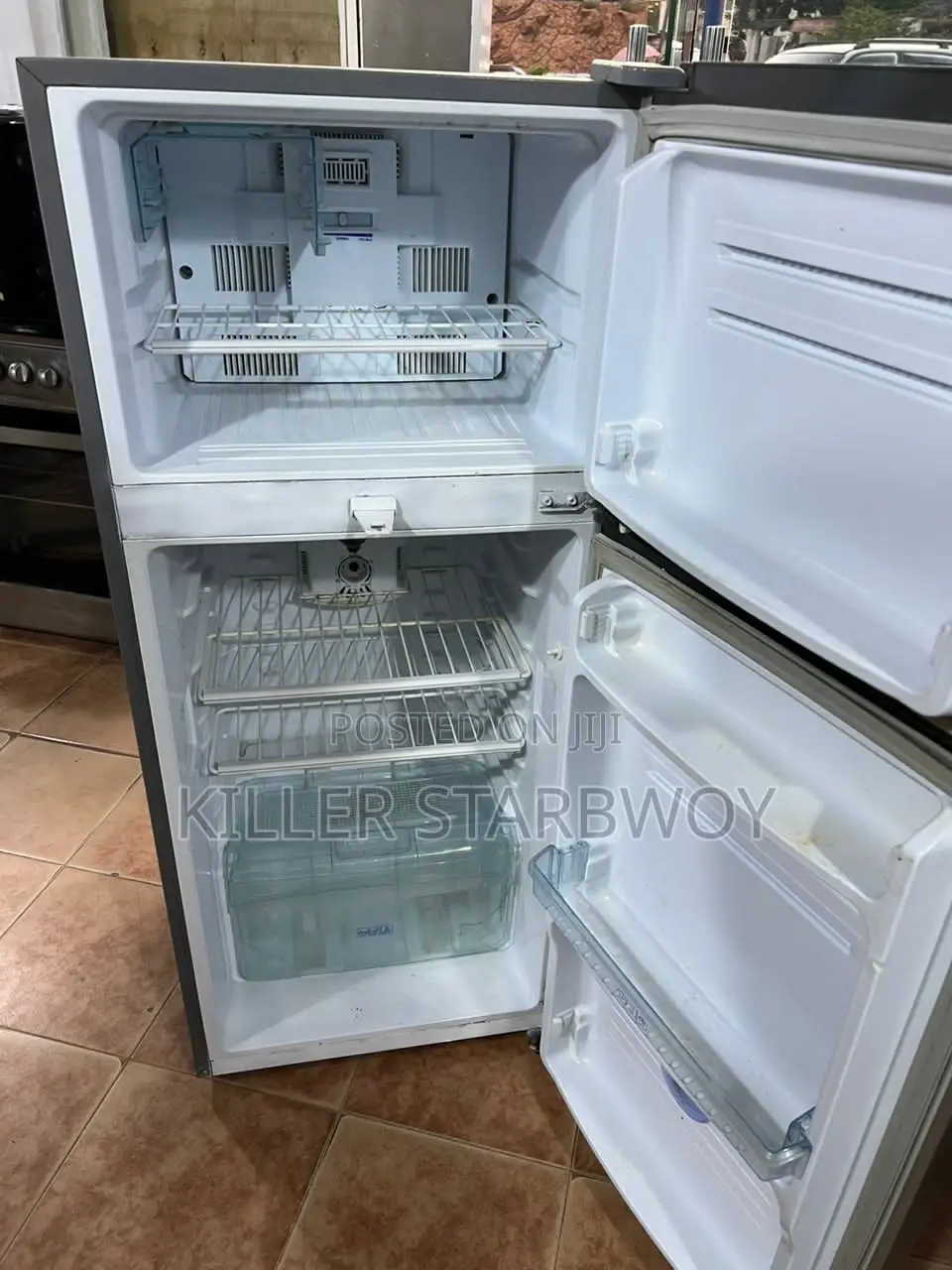 Von Fridge Kali Sana