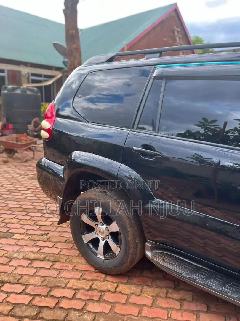 Toyota Land Cruiser Prado 2007 Black