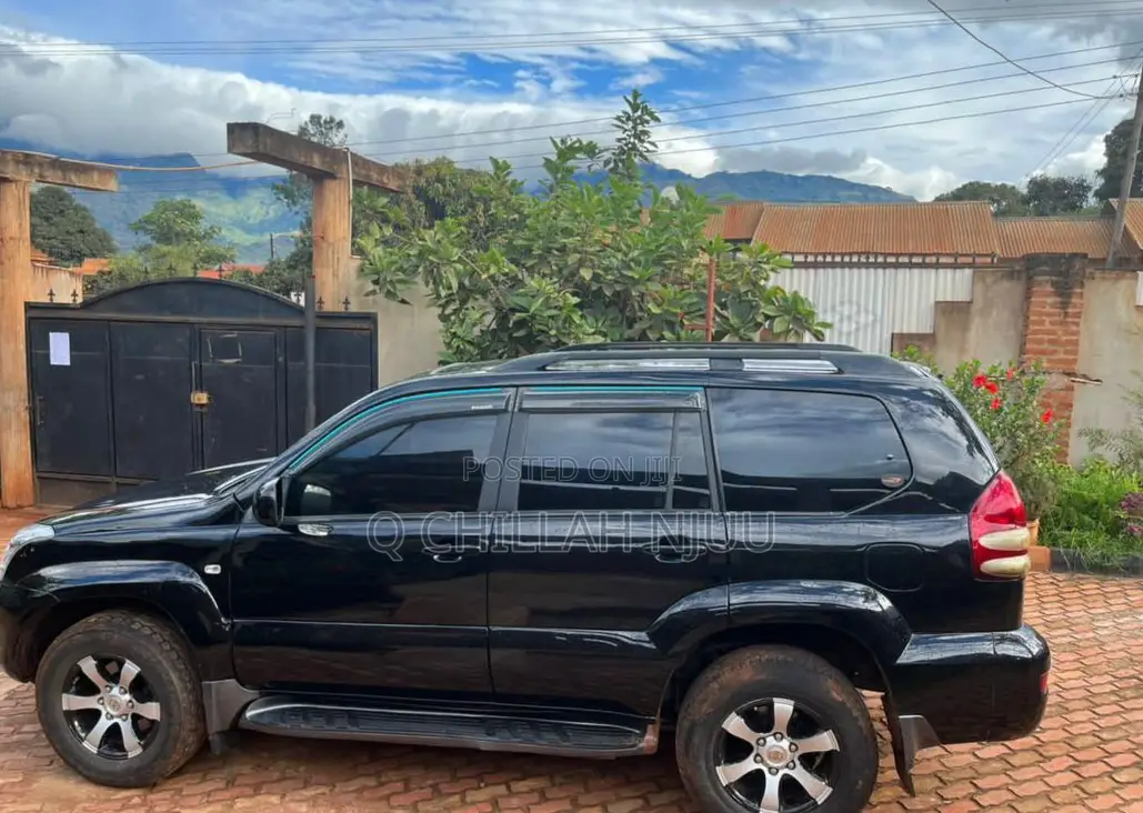 Toyota Land Cruiser Prado 2007 Black