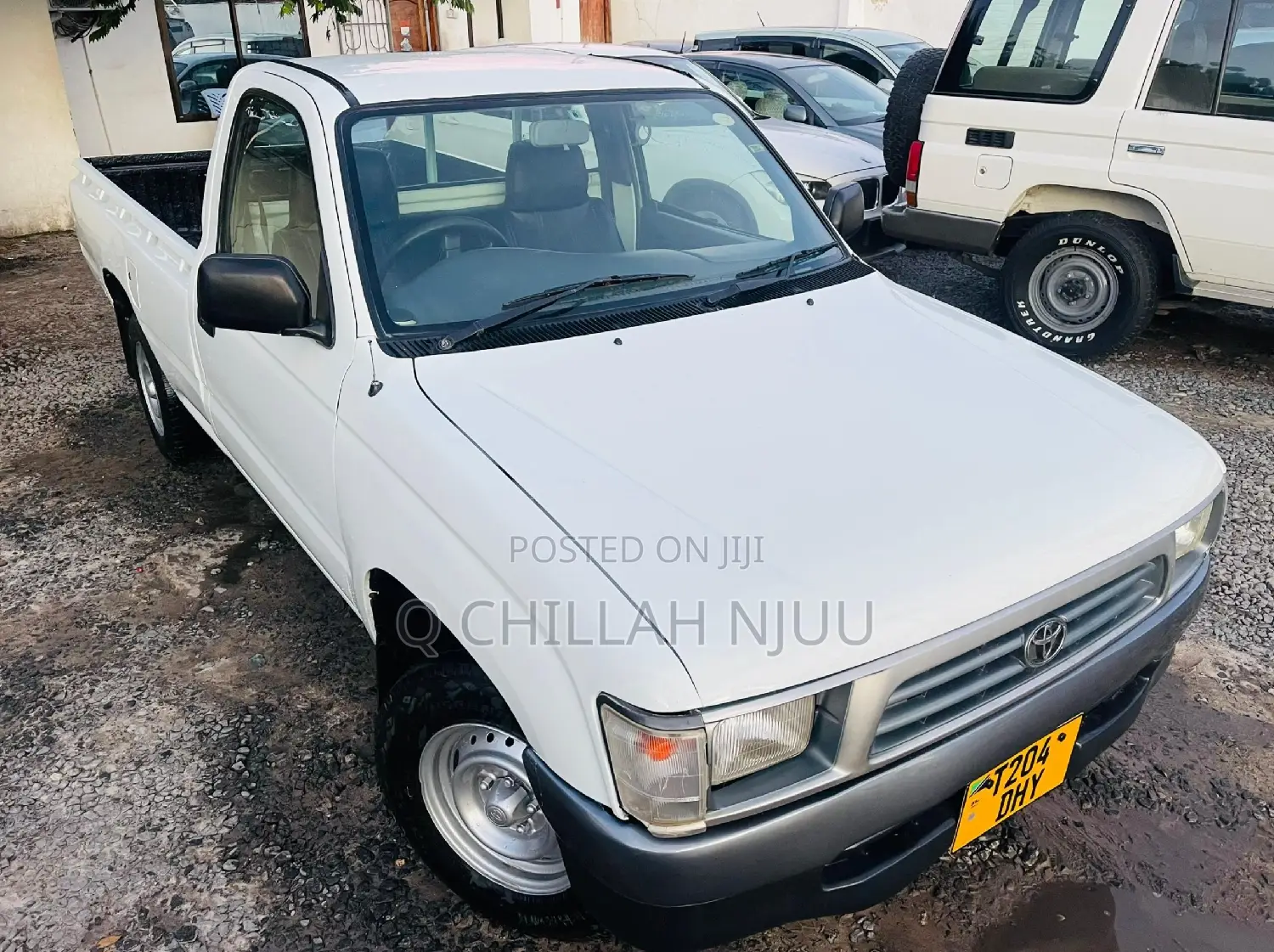 Toyota Hilux 2004 White