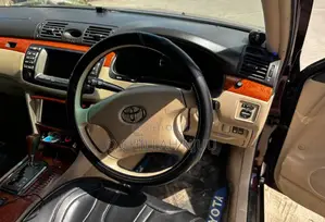 Toyota Brevis 2005