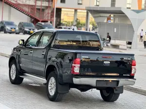 Toyota Hilux 2014 Black
