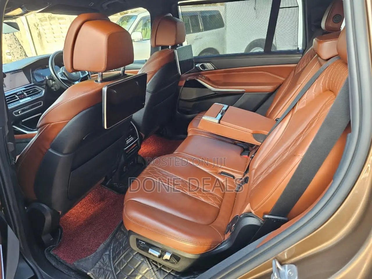 BMW X7 2022 Gold