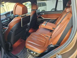 BMW X7 2022 Gold