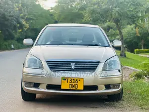 Photo - Toyota Premio 2003 Silver