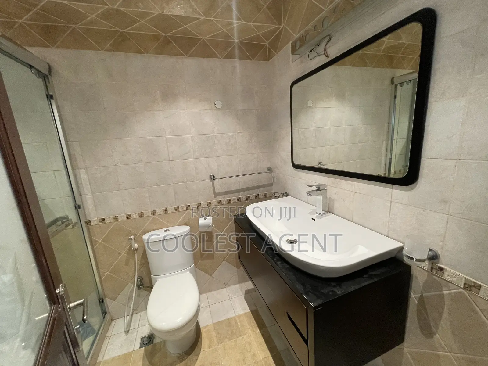 Furnished 3bdrm Apartment in Masaki, Kinondoni for sale
