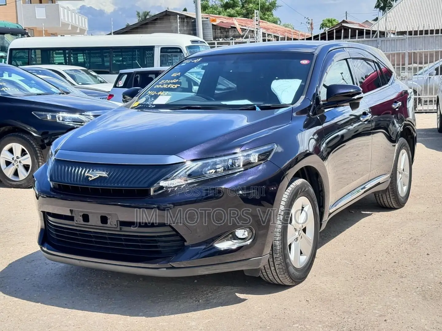 Toyota Harrier 2.0 2014 Purple