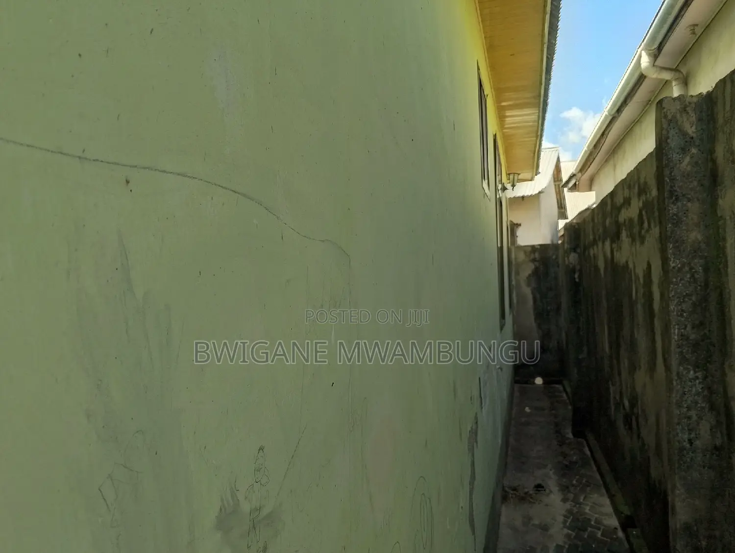 4bdrm Apartment in Mwambungu Broker, Mbagala for sale