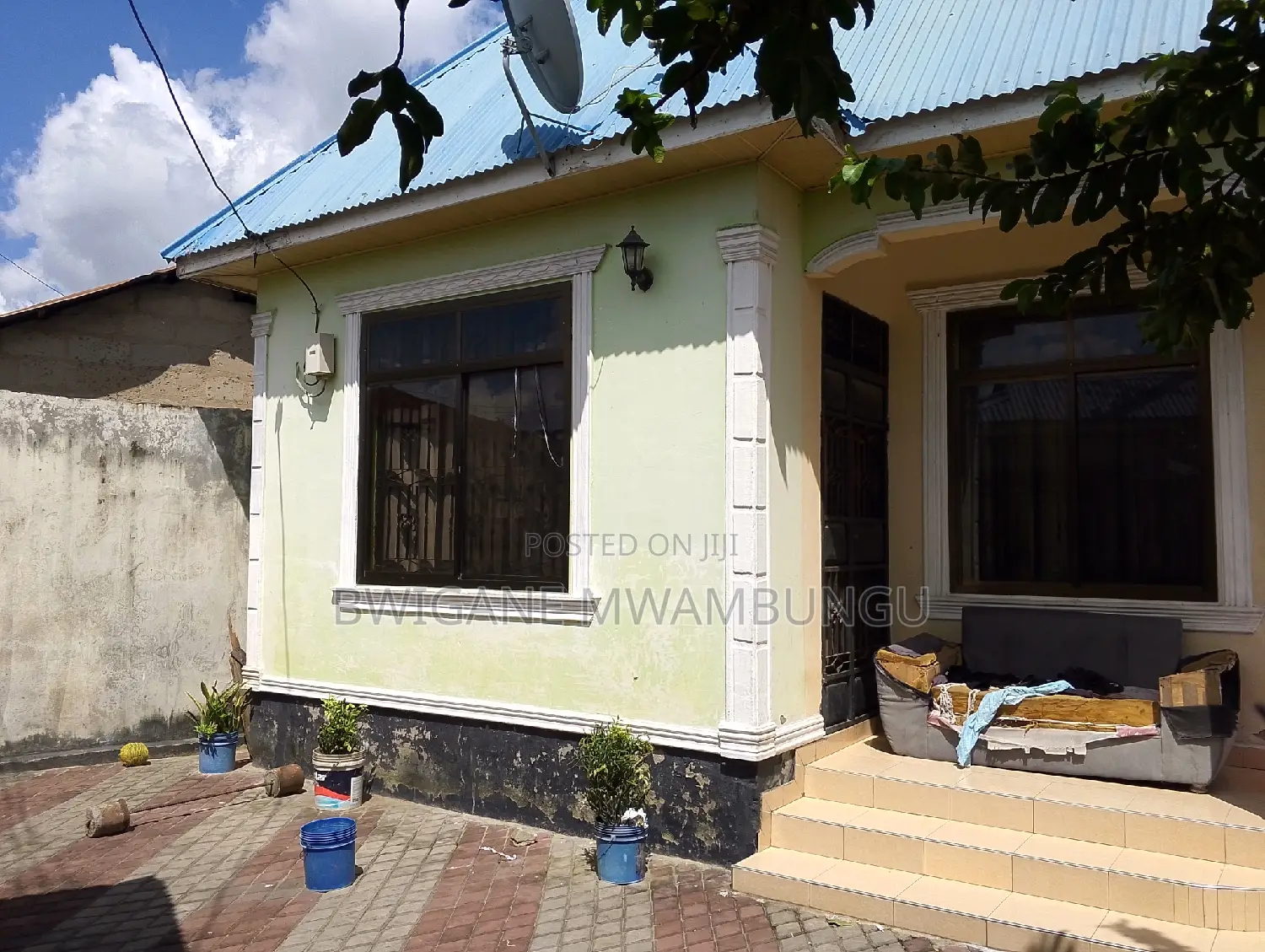 4bdrm Apartment in Mwambungu Broker, Mbagala for sale