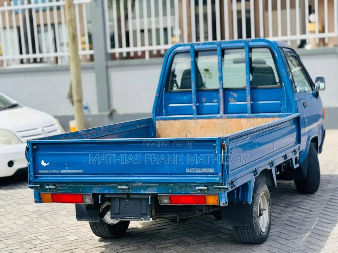 Toyota Lite-ace 1997 Blue