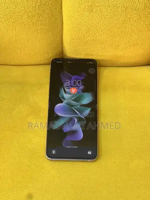 Samsung Galaxy Z Flip3 5G 128 GB White