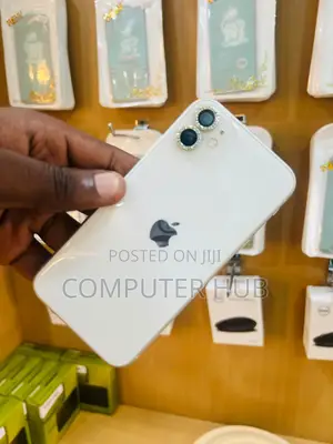 Apple iPhone 11 64 GB White