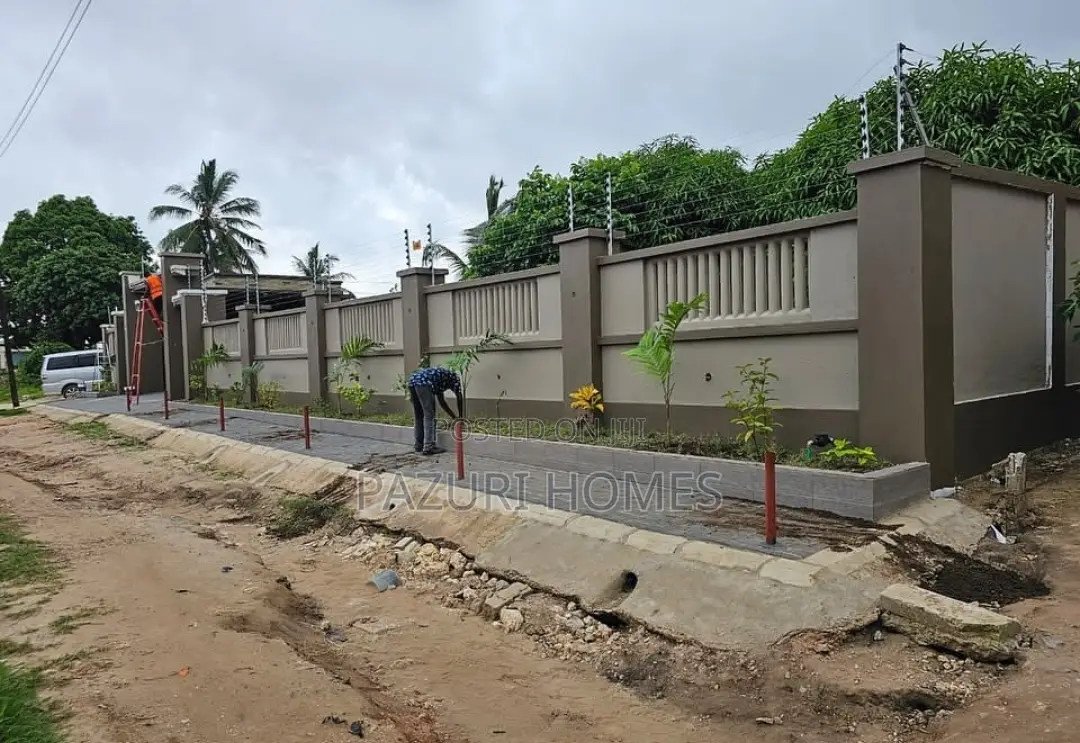 3bdrm House in Madale Mivumoni, Kunduchi for sale